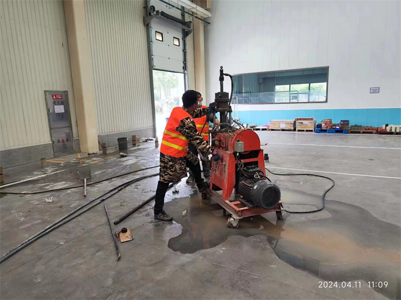 成都厂房地面下沉塌陷注浆加固施工